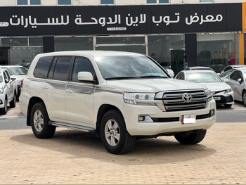 Toyota  Land Cruiser  GXR  2019  Automatic  199,000 Km  8 Cylinder  Four Wheel Drive (4WD)  SUV  White