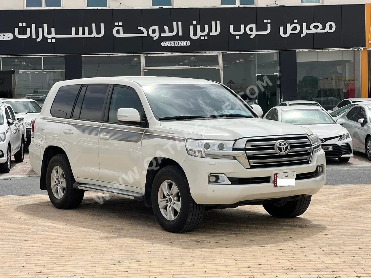 Toyota  Land Cruiser  GXR  2019  Automatic  199,000 Km  8 Cylinder  Four Wheel Drive (4WD)  SUV  White