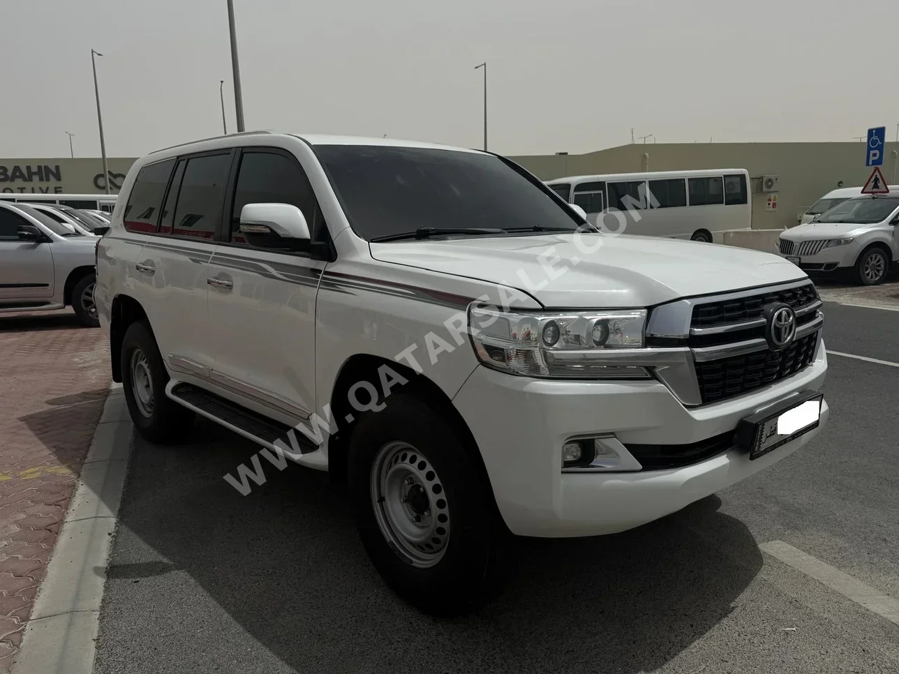 Toyota  Land Cruiser  GX  2009  Automatic  321,000 Km  6 Cylinder  Four Wheel Drive (4WD)  SUV  White