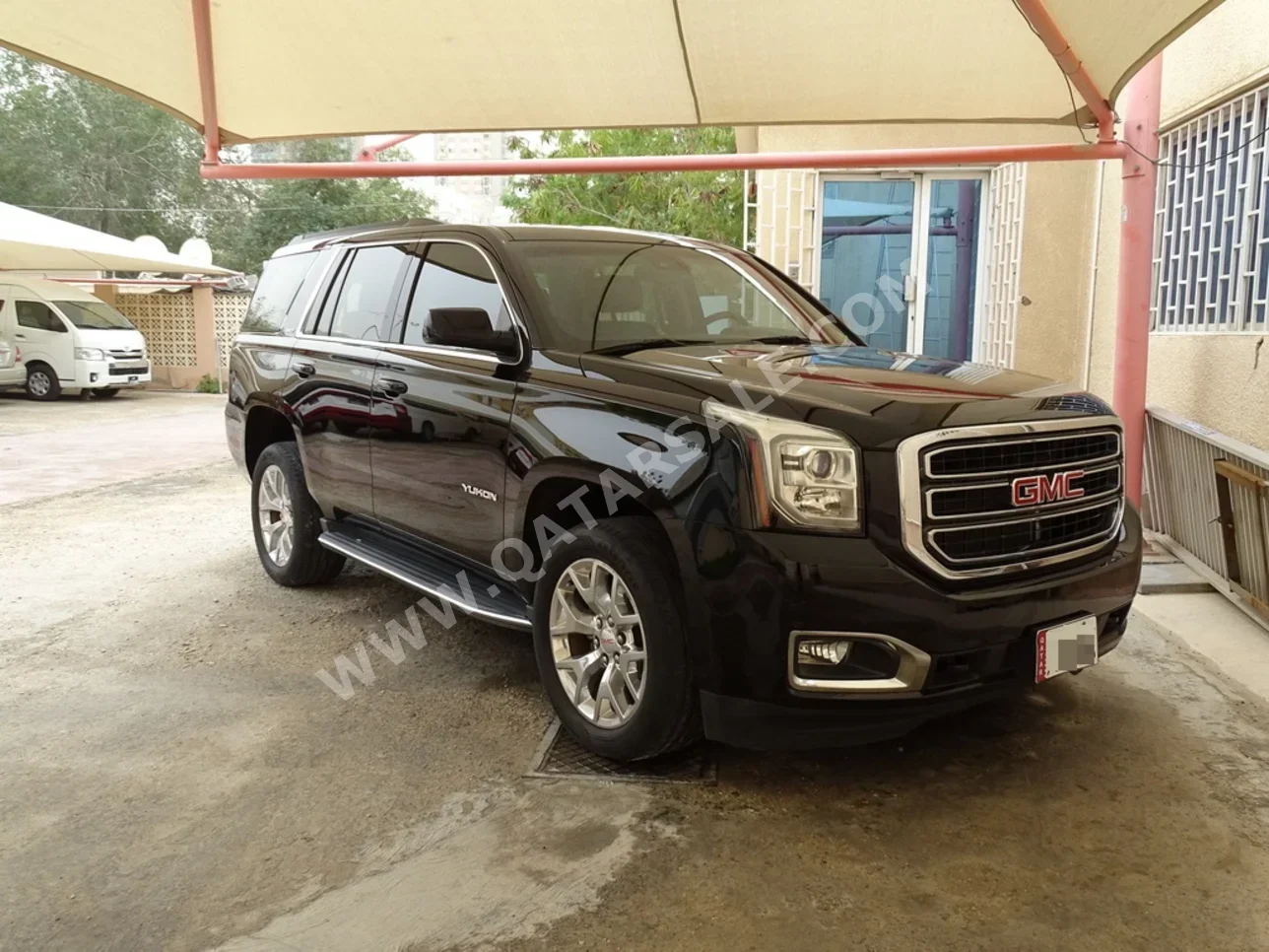 جي ام سي يوكون اس ال تي 2017 اوتوماتيك 151,000 كم 8 سلندر دفع رباعي اس يو في أسود