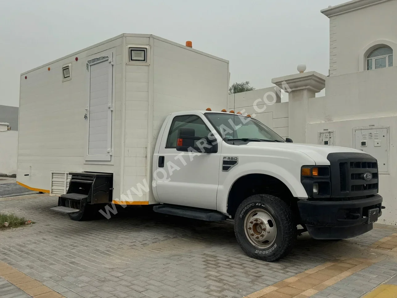 كرفان - 2010 - أبيض -صنع في الولايات المتحدة الأمريكية (الولايات المتحدة الأمريكية)