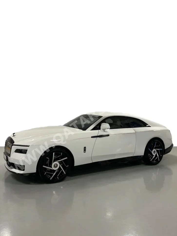 رولز - رويس سبيكتر 2026 اوتوماتيك 5,000 كم 0 سلندر دفع كلي مستمر كوبيه \ سبورت أبيض تحت الضمان