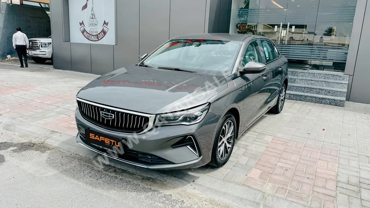 جيلي  ايمجراند  2024  اوتوماتيك  47,000 كم  4 سلندر  سحب امامي  سيدان  رمادي  تحت الضمان