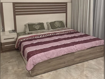 الأسّرة - كينج - بنى