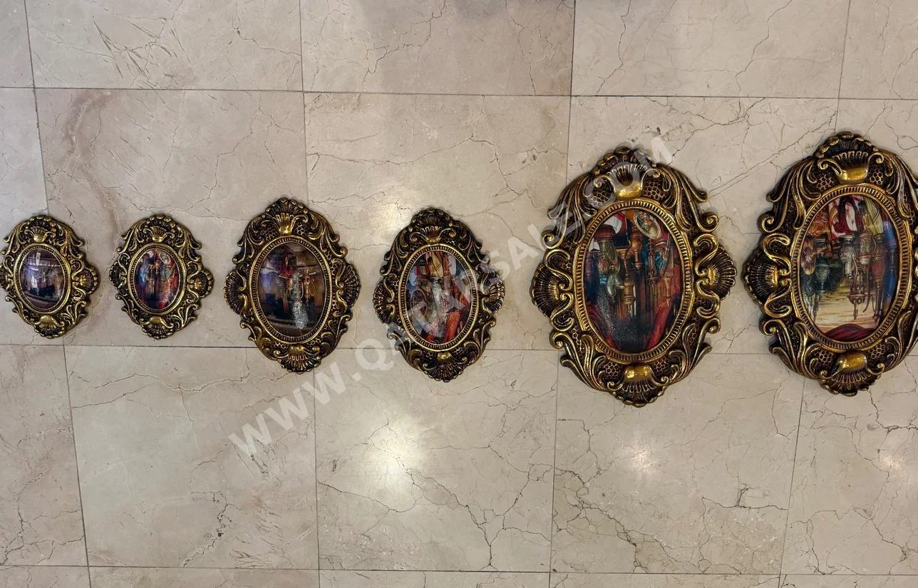 Wall Art / Canvas Oval/Circle