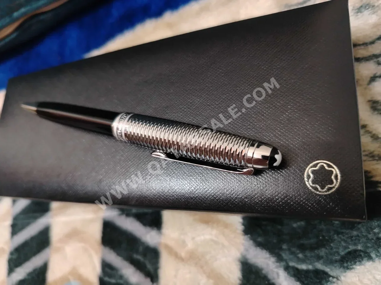 قلم مونت بلانك  أبيض و أسود  حبر