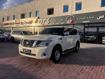 نيسان  باترول  بلاتنيوم  2014  اوتوماتيك  314,000 كم  8 سلندر  دفع رباعي  اس يو في  أبيض