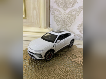 Diecast Cars  - Animal Adventure  - Over 12 Years  - White