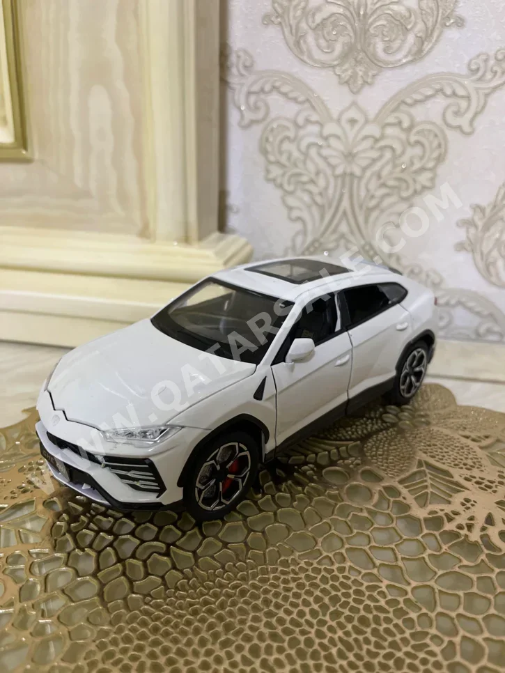 سيارات دييكاست  - انيمال ادفينتشر  - أكثر من 12 سنة  - أبيض