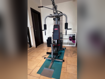 Gym Equipment Machines - Chest Press  - Black  - Life Fitness  240 CM  2021  80 CM