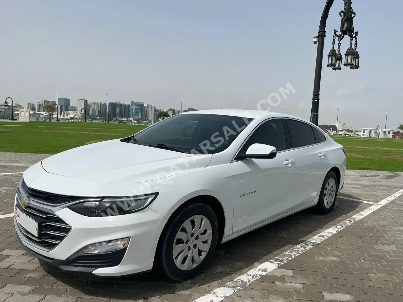 شفروليه ماليبو تيربو 2020 اوتوماتيك 137,000 كم 4 سلندر سحب امامي سيدان أبيض