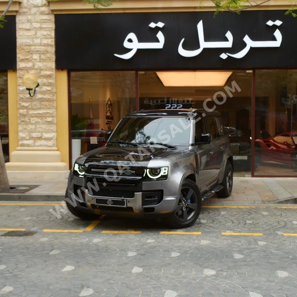 Land Rover  Defender  110 X  2022  Automatic  75,900 Km  6 Cylinder  Four Wheel Drive (4WD)  SUV  Gray