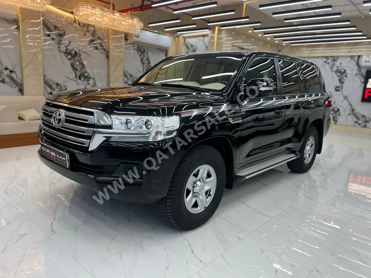 تويوتا لاند كروزر جي اكس 2021 اوتوماتيك 220,000 كم 6 سلندر دفع رباعي اس يو في أسود