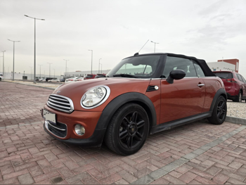 Mini  Cooper  S  2014  Automatic  85,000 Km  4 Cylinder  Front Wheel Drive (FWD)  Hatchback  Orange