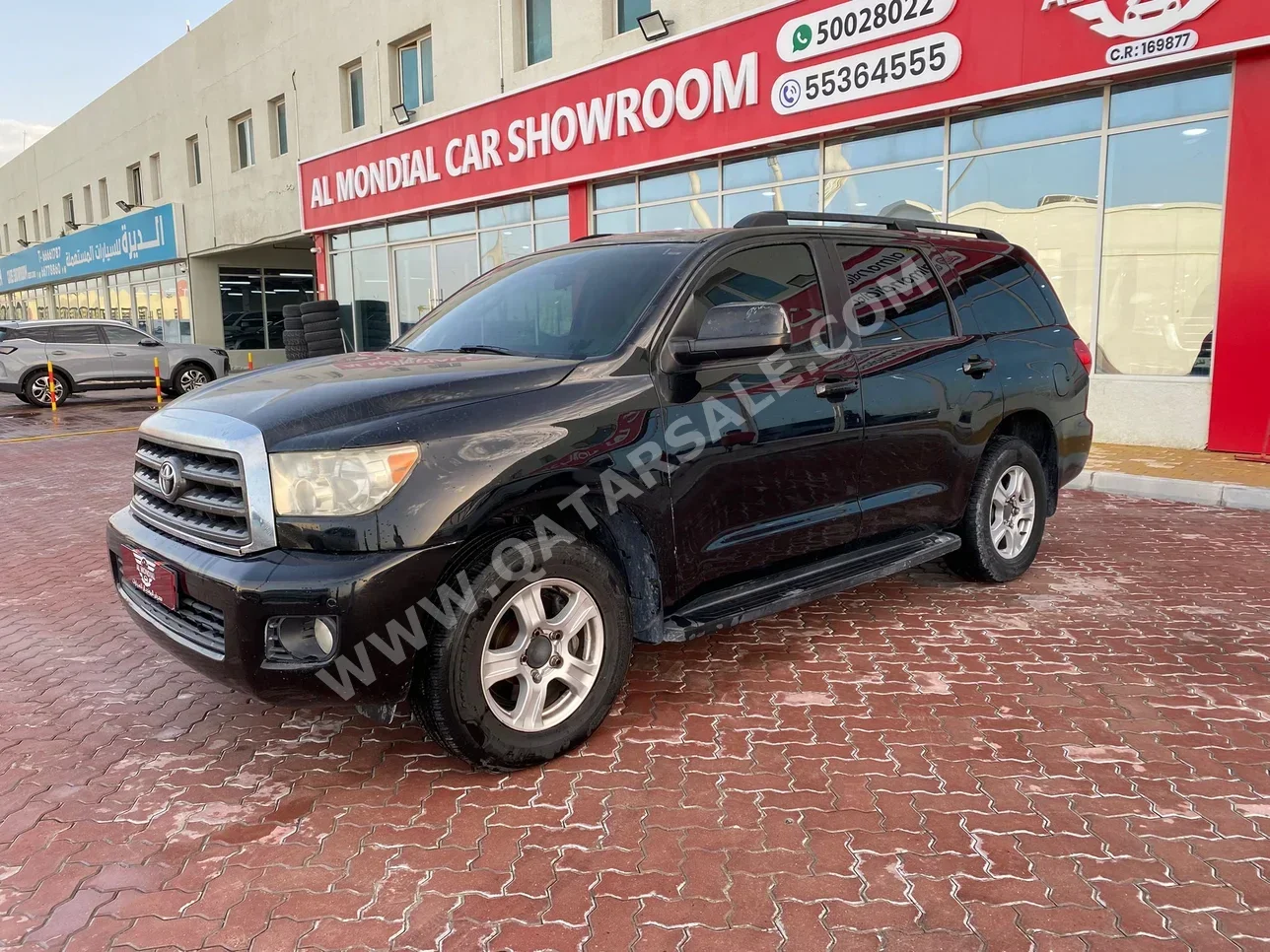 تويوتا  سكويا  اس ار 5  2013  اوتوماتيك  176,000 كم  8 سلندر  دفع رباعي  اس يو في  أسود