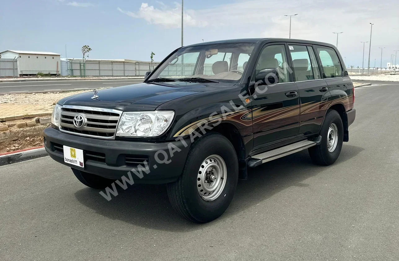 Toyota  Land Cruiser  GX  2006  Manual  45,577 Km  6 Cylinder  Four Wheel Drive (4WD)  SUV  Black