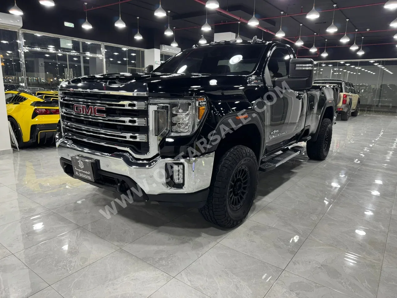 GMC  Sierra  SLE  2020  Automatic  65,000 Km  8 Cylinder  Four Wheel Drive (4WD)  Pick Up  Black