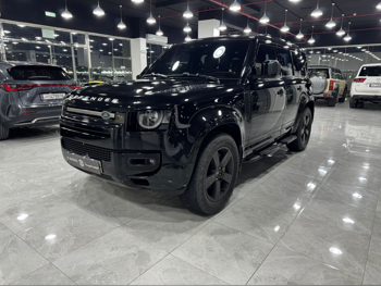 لاند روفر  ديفيندر  110 اتش اس اي  2022  اوتوماتيك  114,000 كم  6 سلندر  دفع رباعي  اس يو في  أسود