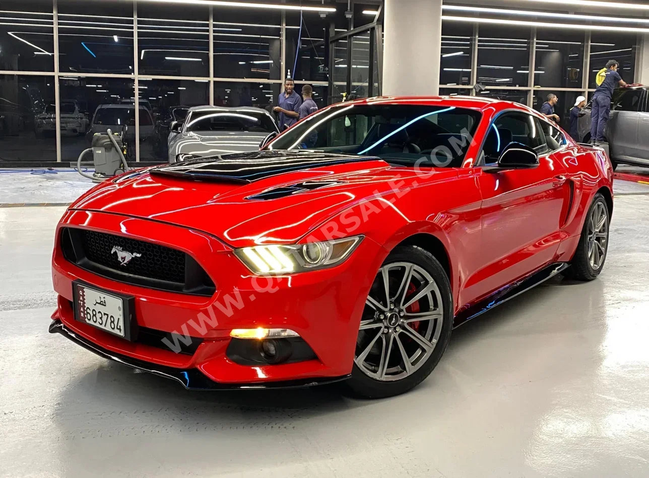 فورد موستانغ جي تي 2017 اوتوماتيك 108,000 كم 8 سلندر دفع خلفي كوبيه \ سبورت أحمر