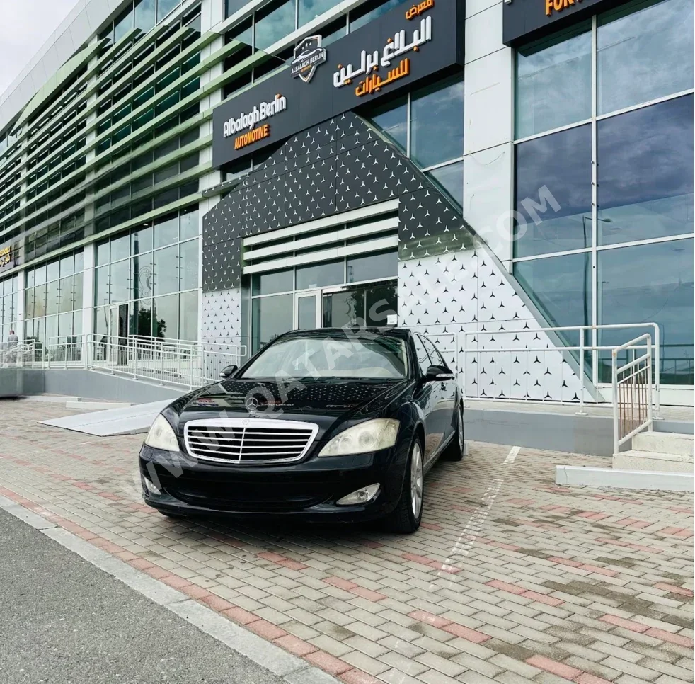 مرسيدس - بنز اس - كلاس 350 2008 اوتوماتيك 164,000 كم 6 سلندر دفع خلفي سيدان أسود
