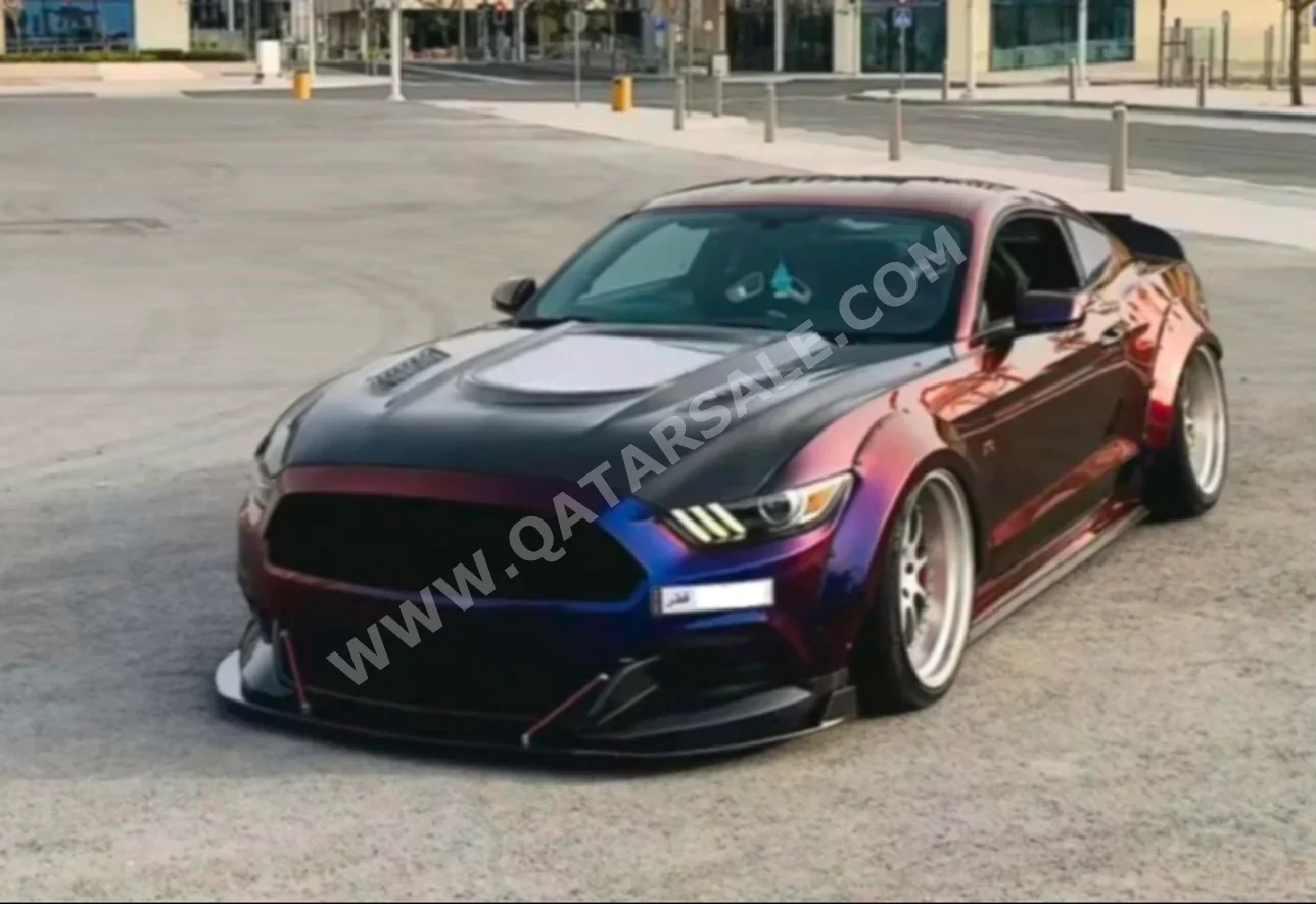 فورد موستانغ جي تي 2017 عادي 50,000 كم 8 سلندر دفع خلفي كوبيه \ سبورت أسود و أزرق