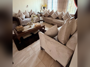 Sofas, Couches & Chairs 3-Seat Sofa - Velvet - Beige - With Table and Side Tables