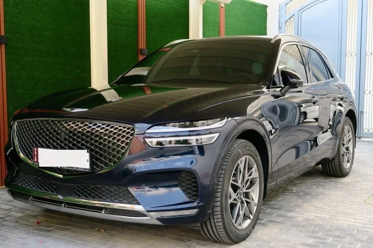 Genesis  GV 70  2024  Automatic  34,000 Km  4 Cylinder  All Wheel Drive (AWD)  SUV  Dark Blue  With Warranty