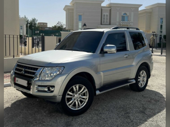 Mitsubishi  Pajero  3.8  2022  Automatic  135,000 Km  6 Cylinder  Four Wheel Drive (4WD)  SUV  Light Gray