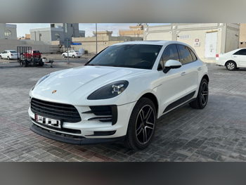 Porsche  Macan  2019  Automatic  140,000 Km  4 Cylinder  Four Wheel Drive (4WD)  SUV  White