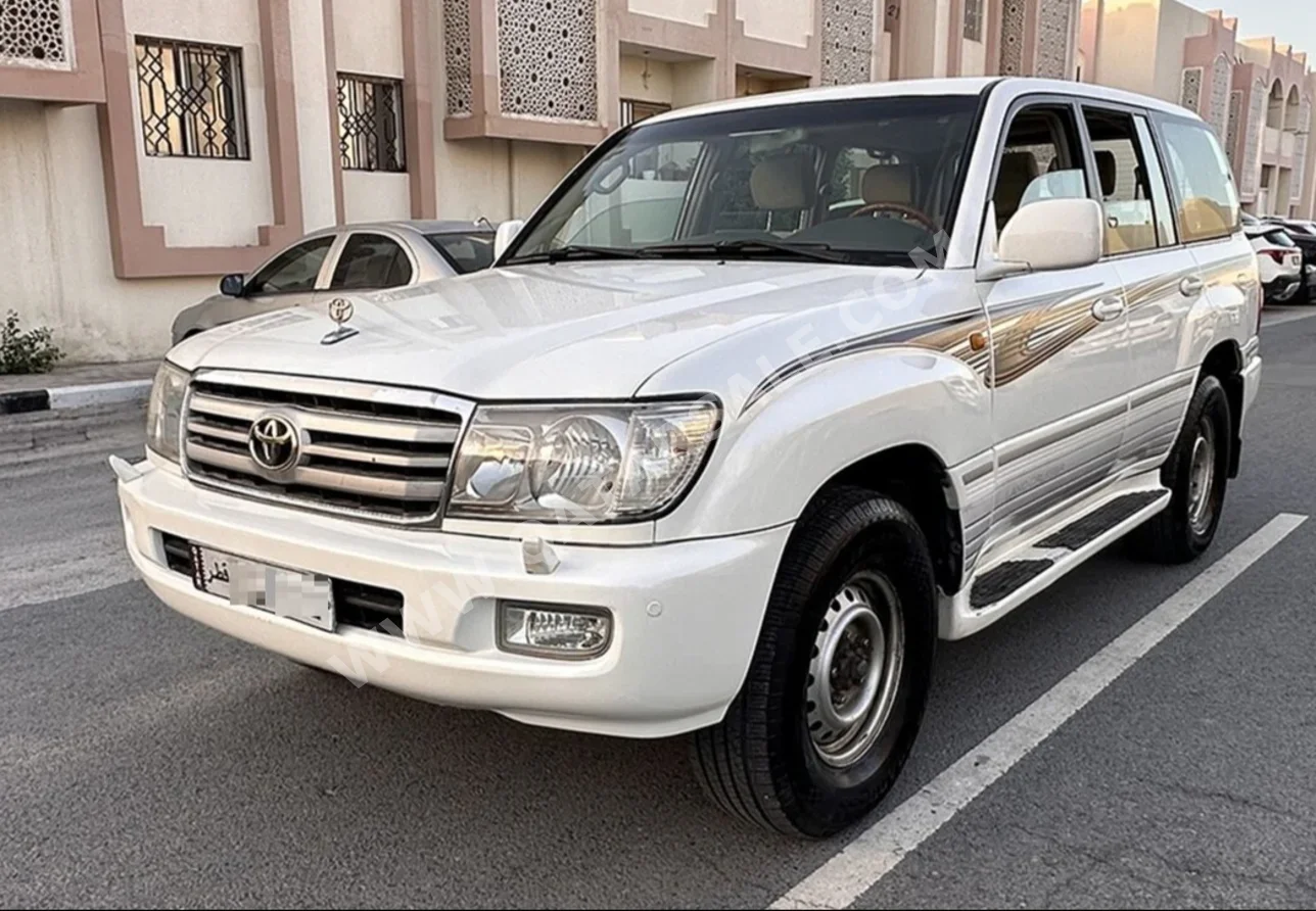 تويوتا لاند كروزر في اكس ار 2006 اوتوماتيك 427,000 كم 8 سلندر دفع رباعي اس يو في أبيض لؤلؤي