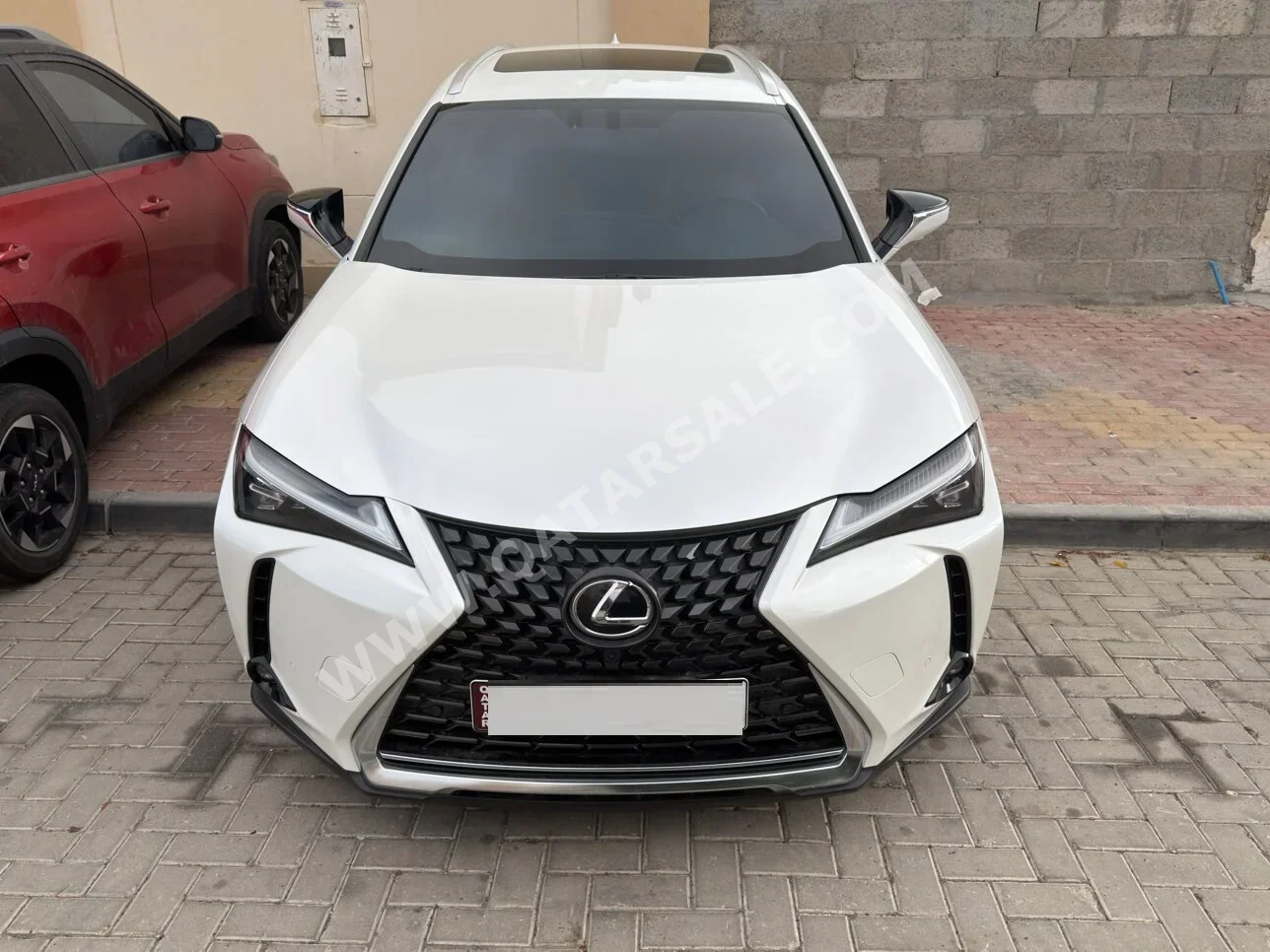 Lexus  UX  200  2023  Automatic  29,706 Km  4 Cylinder  Front Wheel Drive (FWD)  Hatchback  Pearl  With Warranty