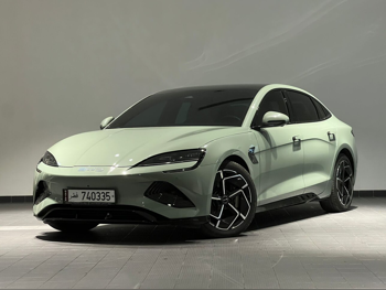 BYD  Seal  2025  Automatic  7,500 Km  0 Cylinder  All Wheel Drive (AWD)  Sedan  Forest Green  With Warranty