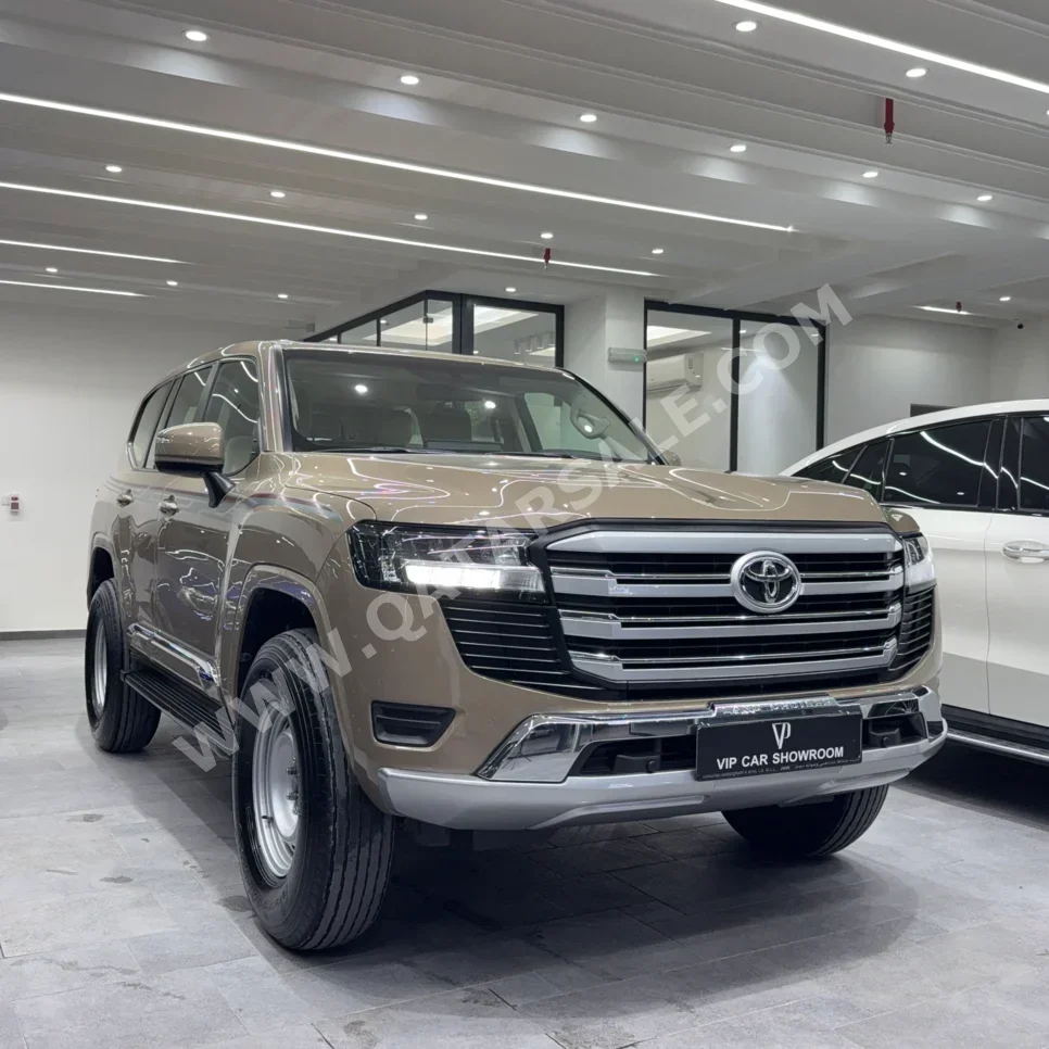 تويوتا  لاند كروزر  جي اكس ار  2023  اوتوماتيك  138,000 كم  6 سلندر  دفع رباعي  اس يو في  بيج