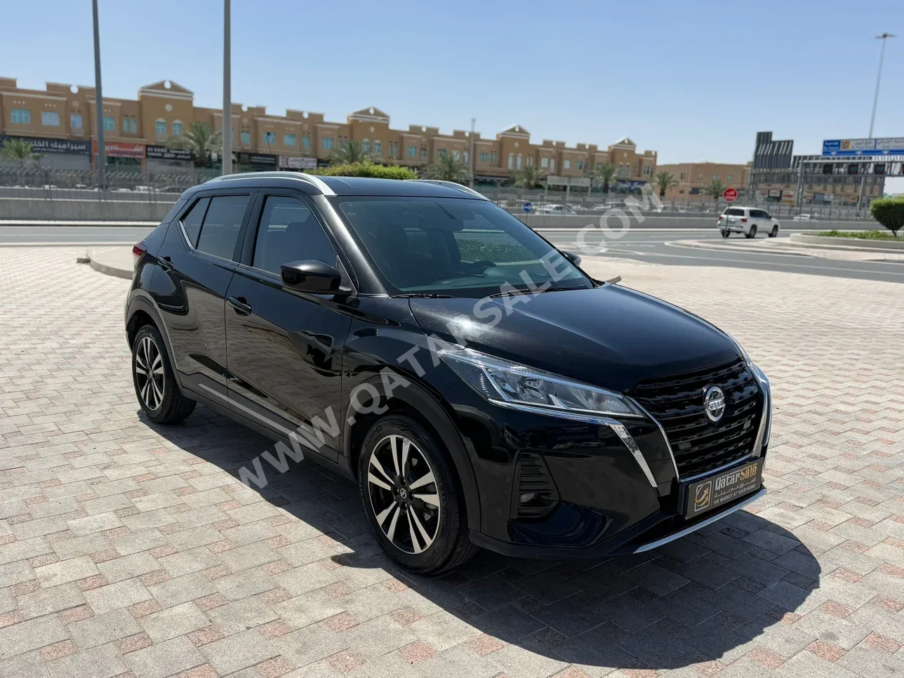 نيسان كيكس 2024 اوتوماتيك 94,000 كم 4 سلندر سحب امامي اس يو في أسود