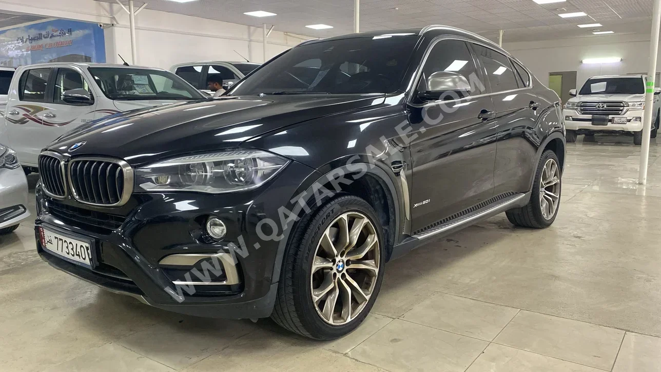 بي ام دبليو الفئة - اكس اكس 6 2015 اوتوماتيك 149,000 كم 6 سلندر دفع رباعي اس يو في أسود