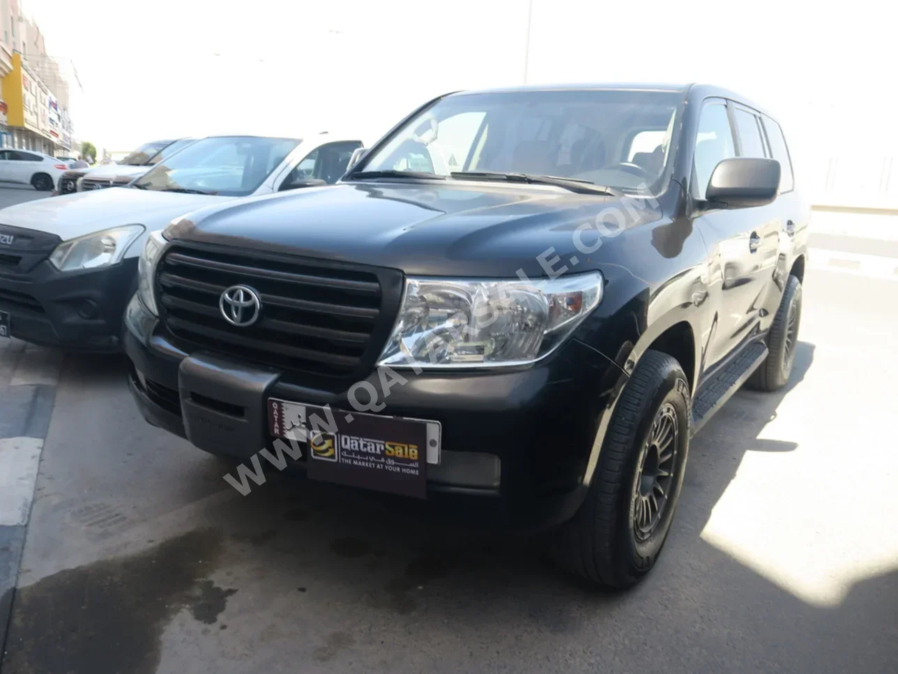 تويوتا  لاند كروزر  جي  2010  اوتوماتيك  600,000 كم  6 سلندر  دفع رباعي  اس يو في  أسود