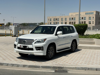 لكزس  ال اكس  570  2014  اوتوماتيك  319,000 كم  8 سلندر  دفع رباعي  اس يو في  أبيض