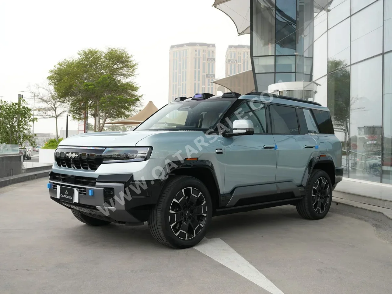 بي واي دي ليوبارد 8 فلاك شب 2026 اوتوماتيك 0 كم 4 سلندر دفع رباعي اس يو في فضي