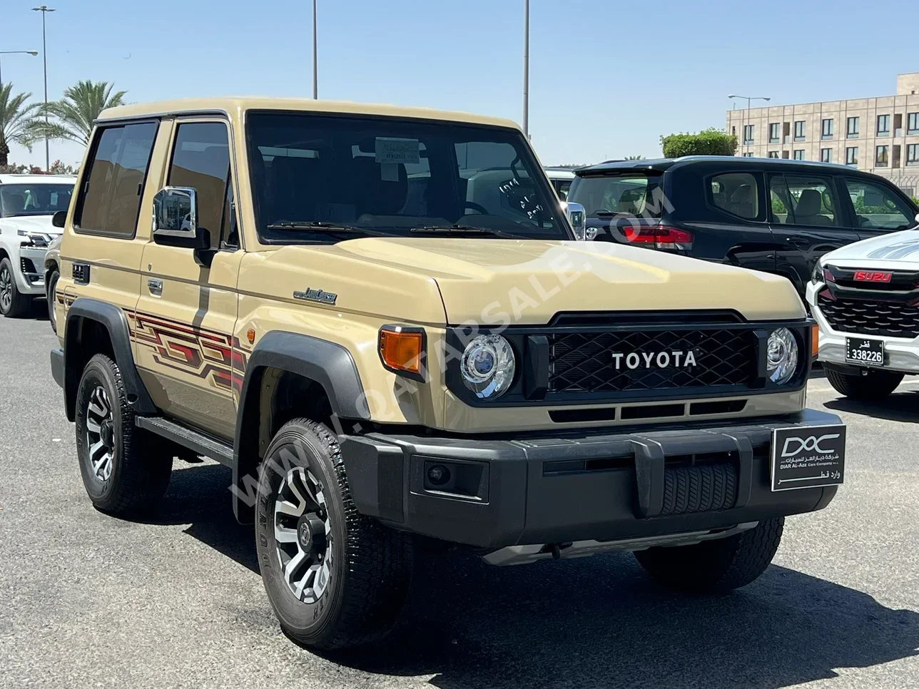 تويوتا  لاند كروزر  هارد توب  2024  اوتوماتيك  7,000 كم  6 سلندر  دفع رباعي  اس يو في  بيج  تحت الضمان
