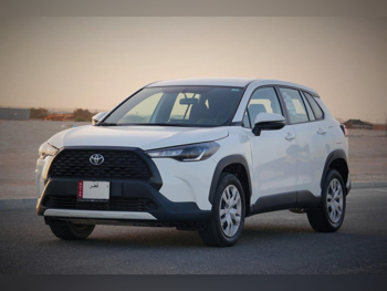 Toyota  Corolla  2024  Automatic  21,000 Km  4 Cylinder  Front Wheel Drive (FWD)  SUV  White  With Warranty