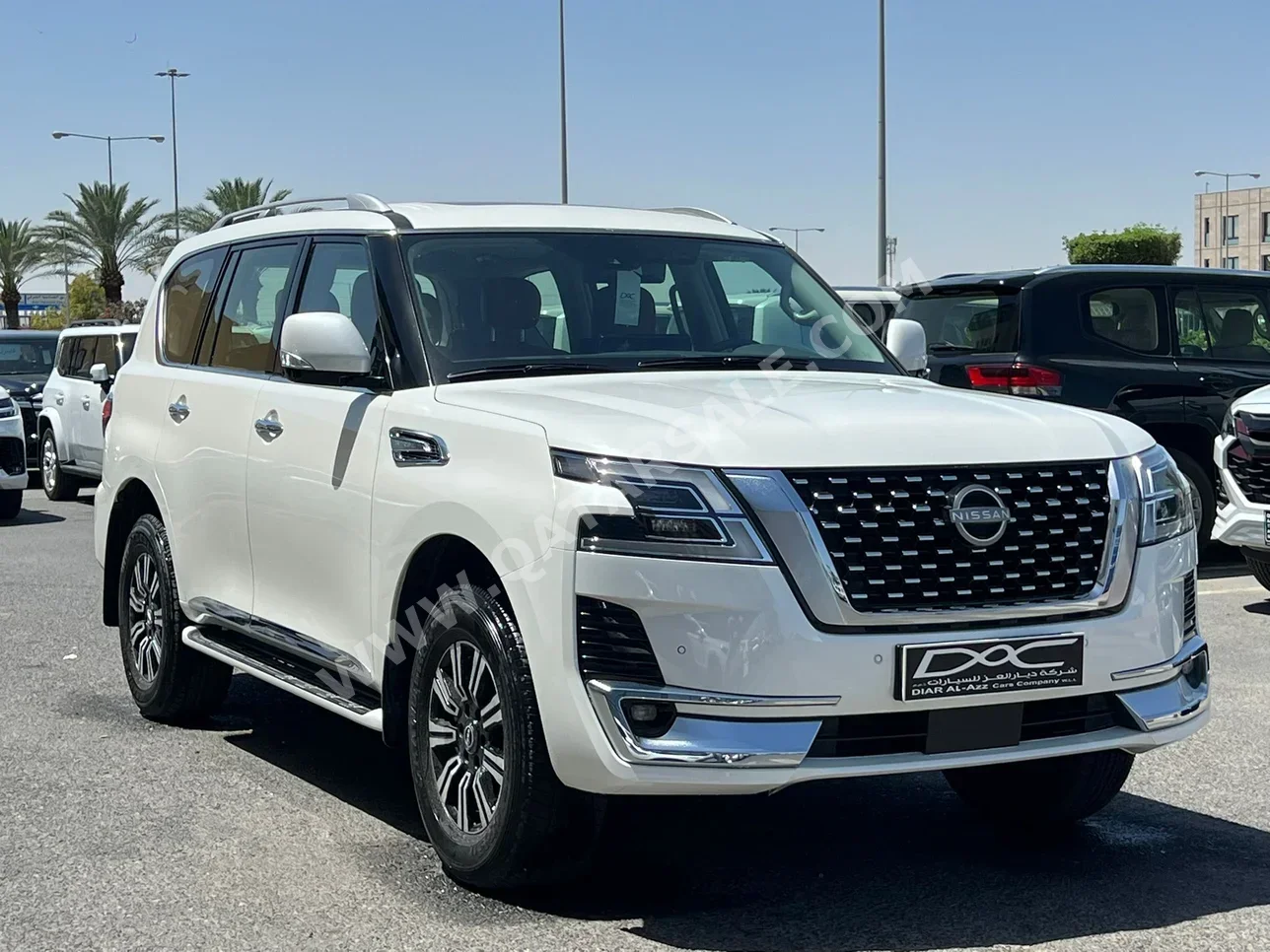 نيسان  باترول  تيتانيوم  2024  اوتوماتيك  20,000 كم  6 سلندر  دفع رباعي  اس يو في  أبيض