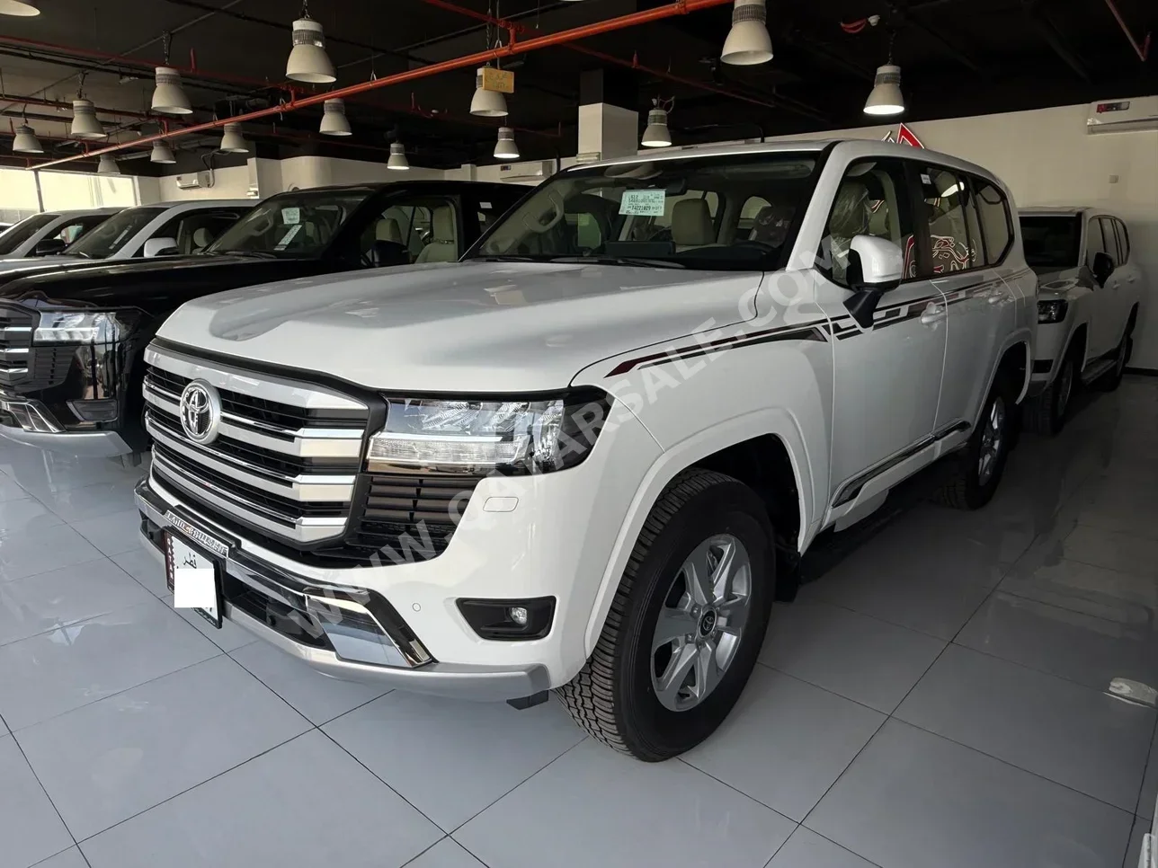 تويوتا  لاند كروزر  جي اكس ار توين توربو  2026  اوتوماتيك  0 كم  6 سلندر  دفع رباعي  اس يو في  أبيض  تحت الضمان