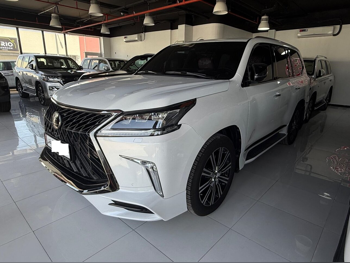 لكزس  ال اكس  570 اس  2018  اوتوماتيك  100,000 كم  8 سلندر  دفع رباعي  اس يو في  أبيض