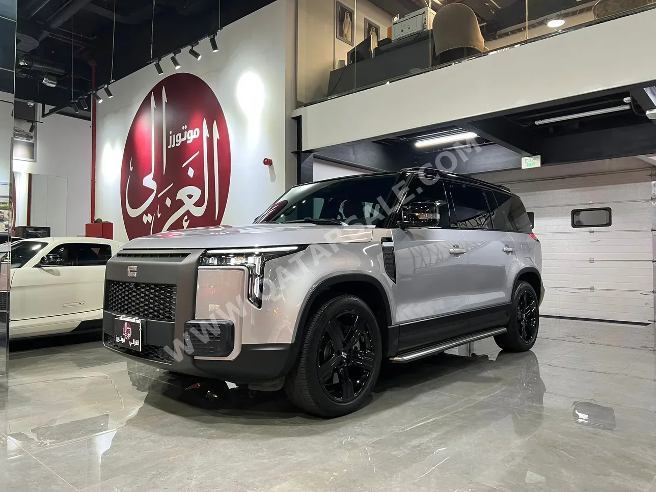 روكس موتور جيشي 01 2025 اوتوماتيك 17,000 كم 4 سلندر دفع كلي مستمر اس يو في رمادي تحت الضمان