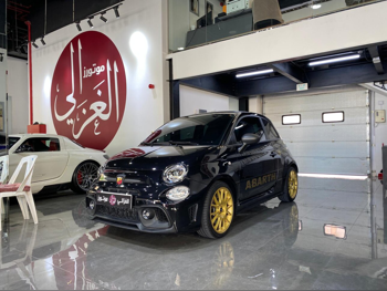 Fiat  695  Abarth  2024  Automatic  1,000 Km  4 Cylinder  Front Wheel Drive (FWD)  Hatchback  Black  With Warranty