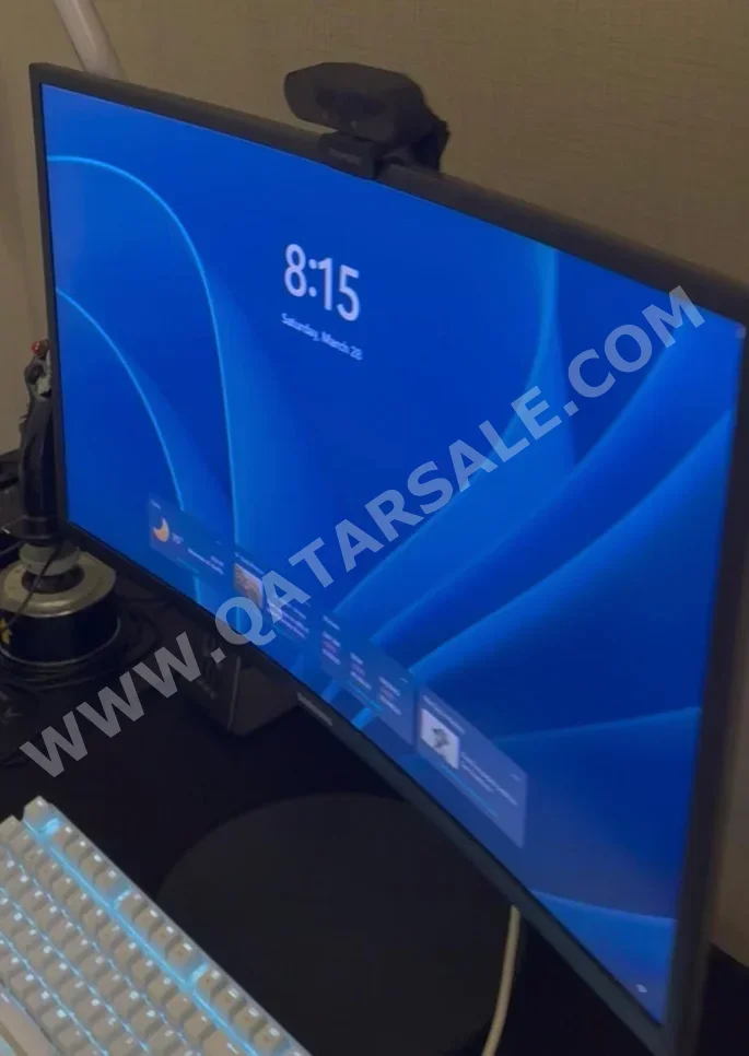 الشاشات سامسونج \  27 بوصة  أسود