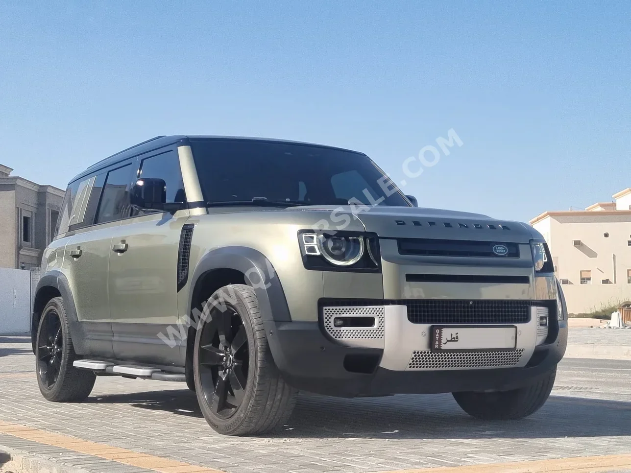 لاند روفر  ديفيندر  110  2021  اوتوماتيك  70,000 كم  6 سلندر  دفع رباعي  اس يو في  أخضر زيتوني  تحت الضمان