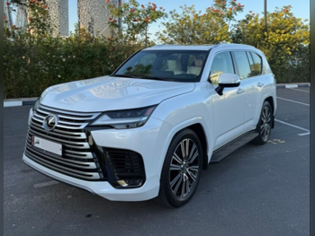 لكزس  ال اكس  600 لكجري  2023  اوتوماتيك  22,000 كم  6 سلندر  دفع كلي مستمر  اس يو في  أبيض  تحت الضمان