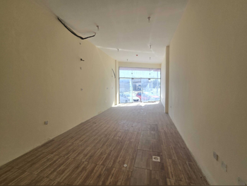 محلات تجارية - غير مفروشة - أم صلال للايجار