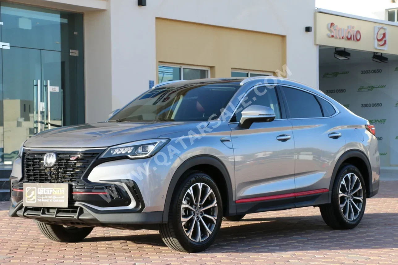 تشانجان سي اس 85 2022 اوتوماتيك 77,000 كم 4 سلندر سحب امامي اس يو في رمادي تحت الضمان